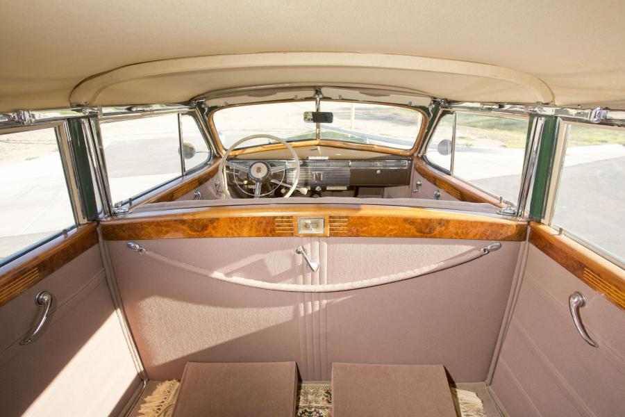 Интерьер Cadillac Fleetwood Seventy-Five Convertible Sedan (7529) 1939 года  (фото 8 из 16)
